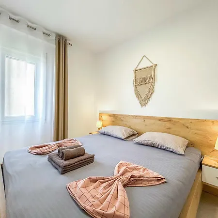Oceanfront Apartment